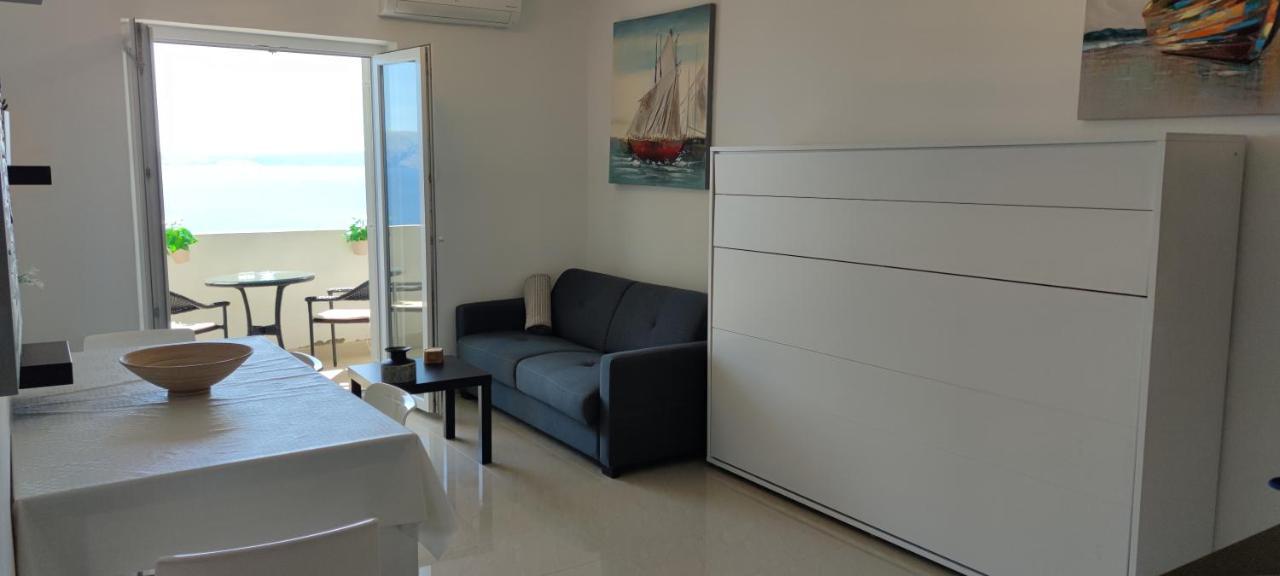 Studio Apartment 诺维·维诺多尔斯基 外观 照片