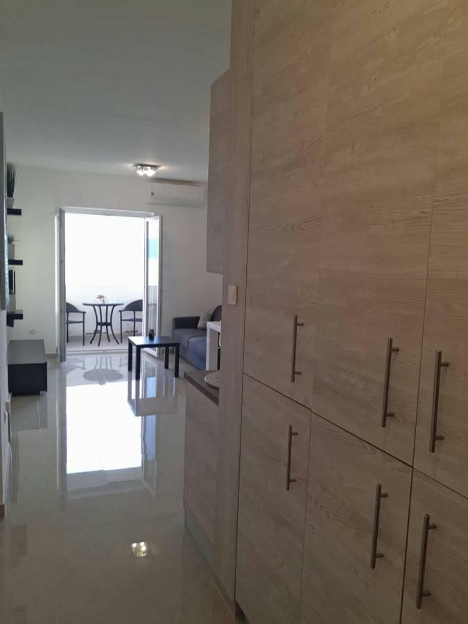 Studio Apartment 诺维·维诺多尔斯基 外观 照片